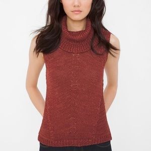 White House Black Market chunky sweater tank